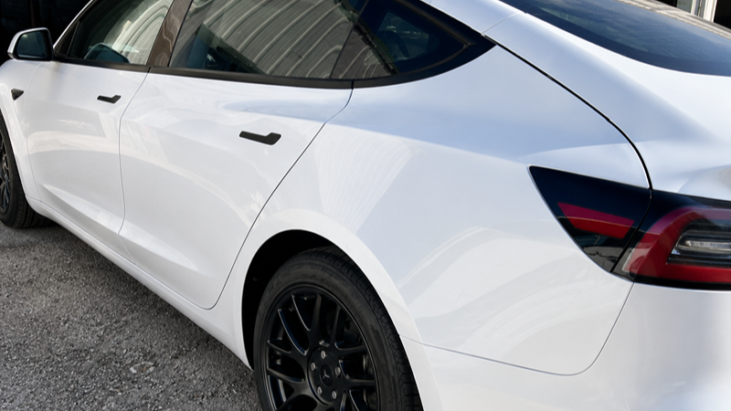repaired white car